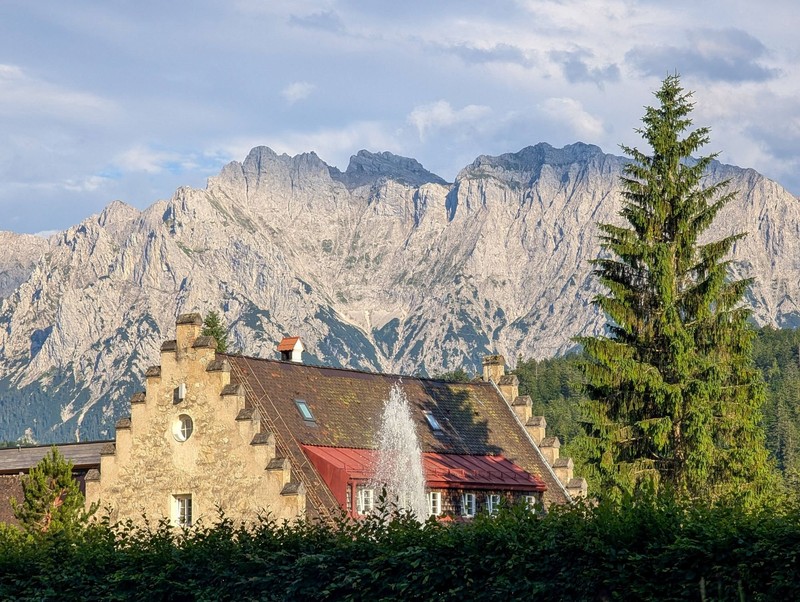 Die Gemeinde Krün bietet einen tollen Blick auf die Alpen.