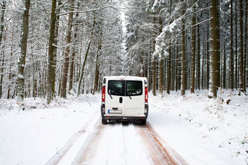 Ohne funktionierende Bordbatterie geht beim Wintercamping nichts.