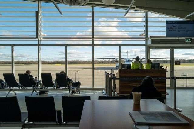 Kurze Wartezeiten, geringe Wege: Der Flughafen Lübeck-Blankensee.