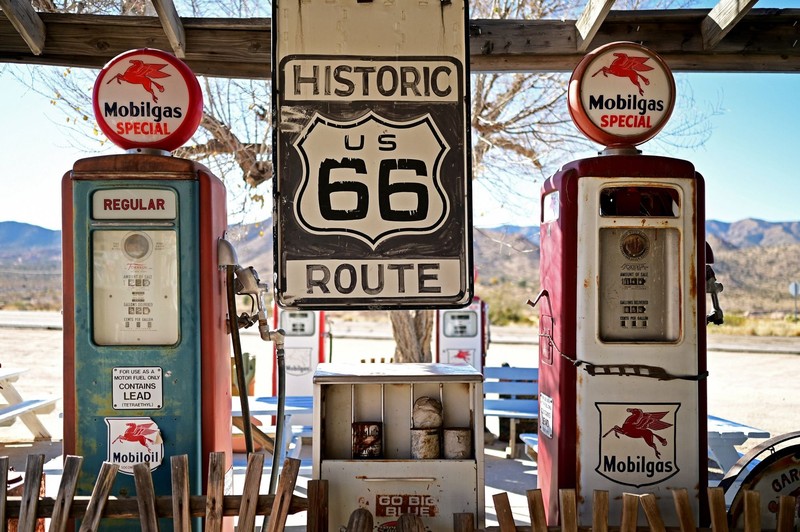 Auf der Route 66 gibt es auch heute noch zahlreiche historische Spuren, Artefakte und Denkmäler zu sehen.
