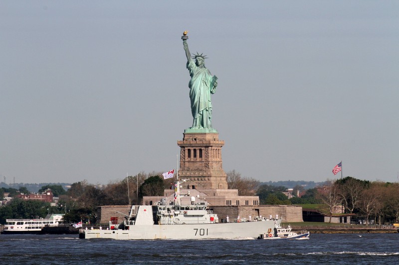 Im März 2026 gibt es keine allgemeine Reisewarnung für die USA, jedoch wird Reisenden geraten, wachsam zu sein.