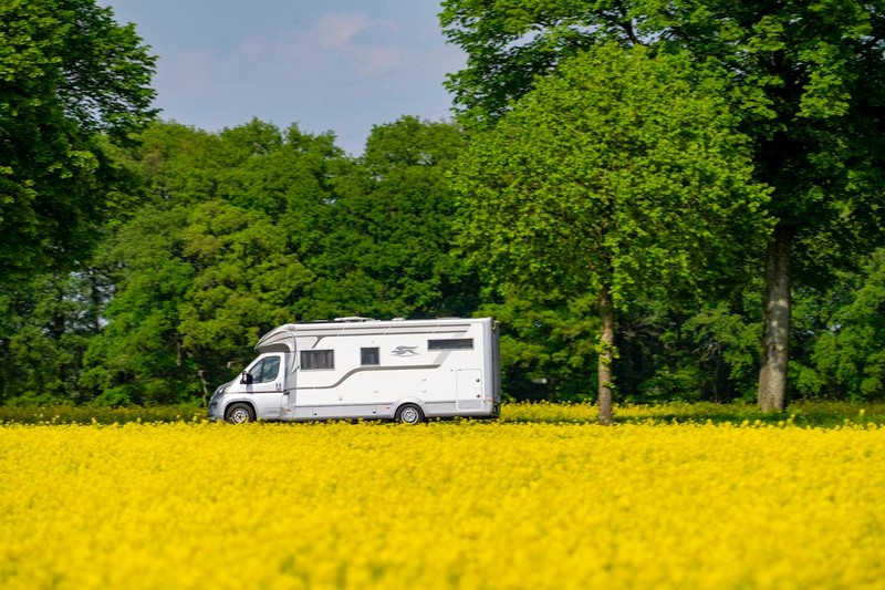 Wann darfst du mit deinem Camper am Straßenrand schlafen?