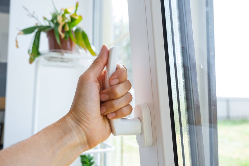 Fenster zu kippen, ist tatsächlich eine deutsche „Macke“.